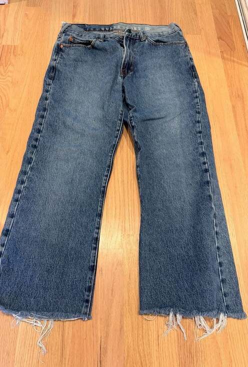 Guess Denim - Guess Jeans JN97074 Raw Hem Wide Leg Jeans Size 32 crop ankle inseam 25
